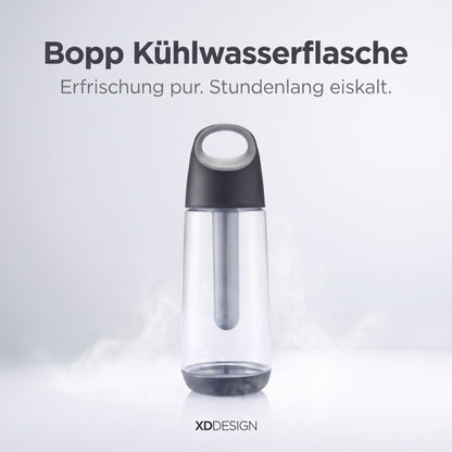 Trinkflasche mit transparentem Behälter, schwarzem Deckel und Kühlstab, XDdesign